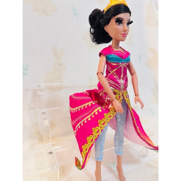 Glamorous Princess Jasmine Doll - Picture 4 of 6